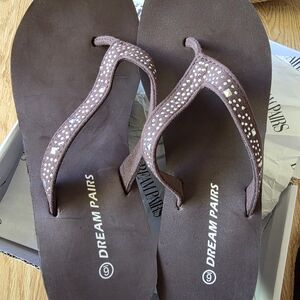 Dream Pairs Brown Embellished Women's Flip Flops